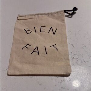 Bien Fait Drawstring Pouch